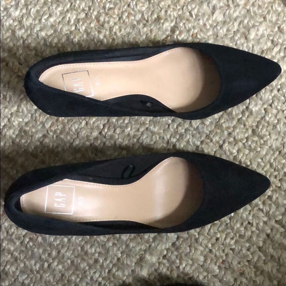 Gap black dude heels